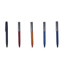 PLASTIC PEN AT